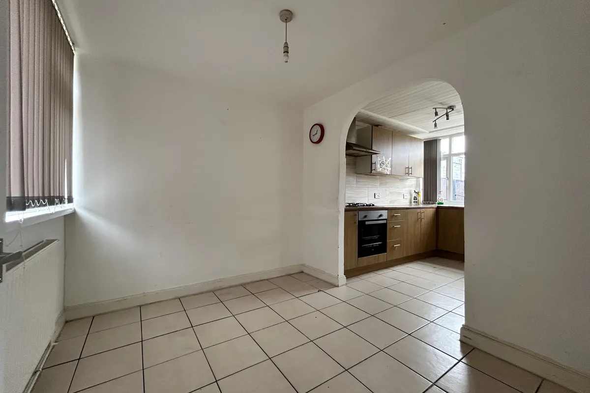 House Outwood Close in Leicester