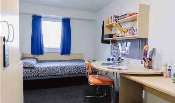 Room Raw Dykes Road in Leicester
