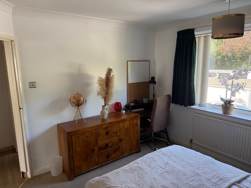 Room The Avenue in Poole