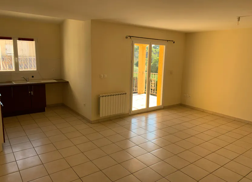 Maison Rue de Beaucaire à Générac