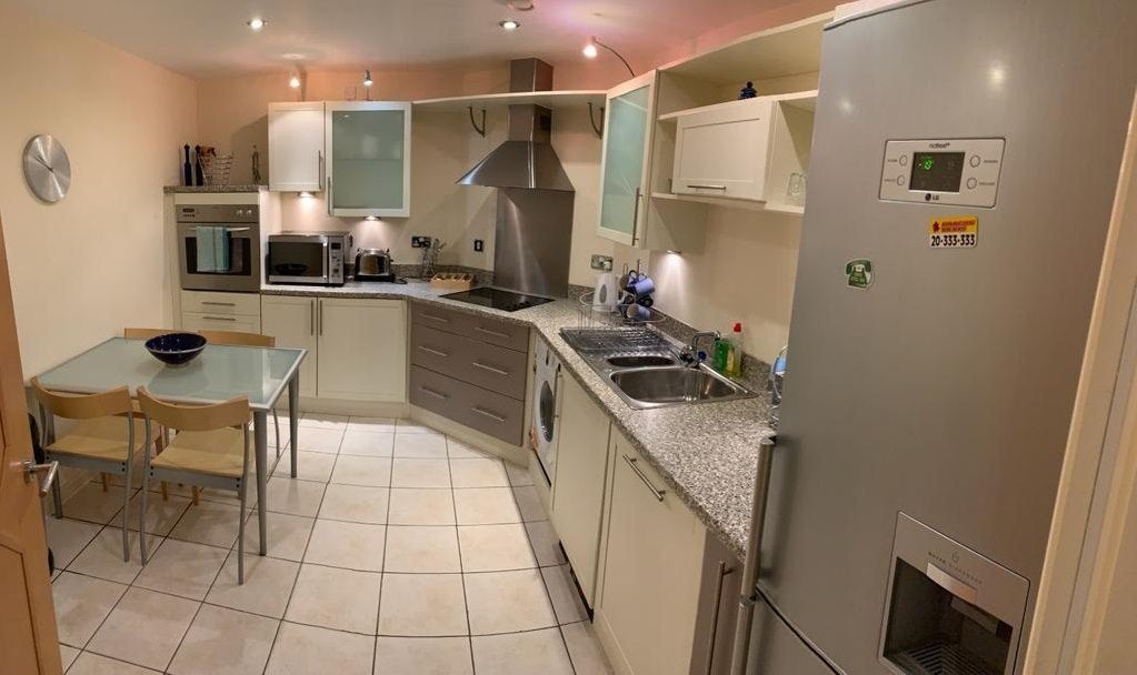 Flat Chandlery Way in Cardiff