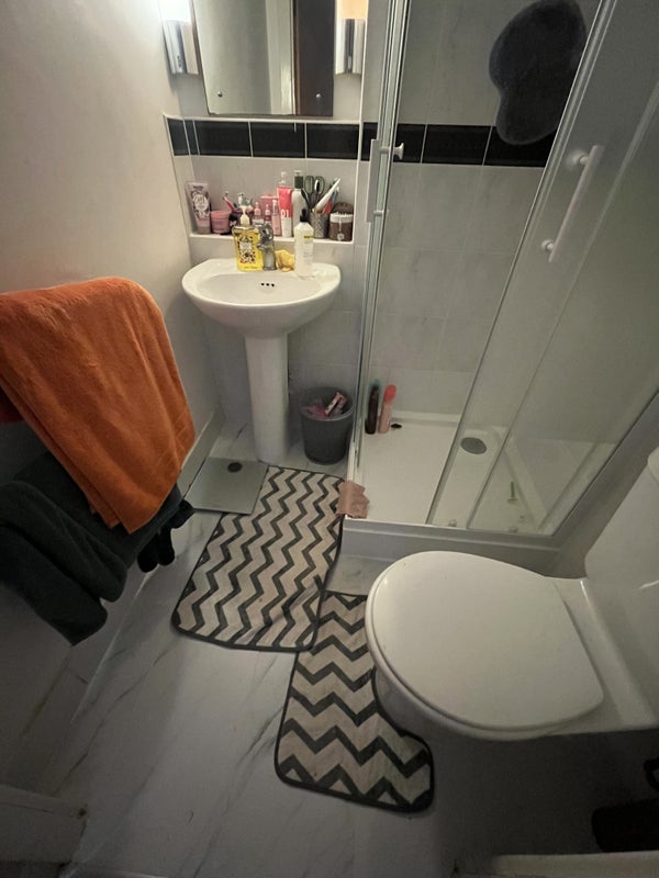 Room Warstone Lane in Birmingham