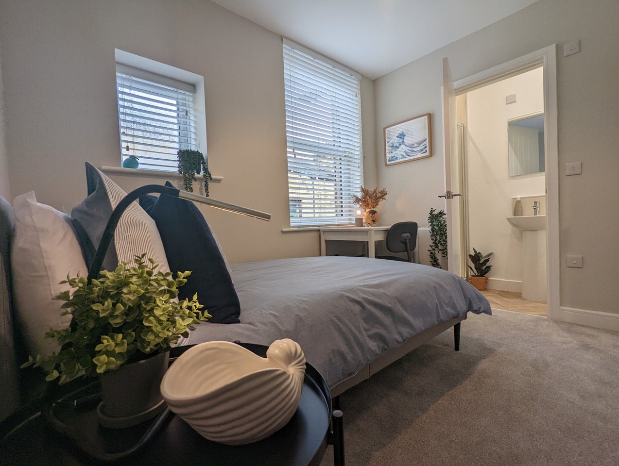Room Eton Street in Calderdale