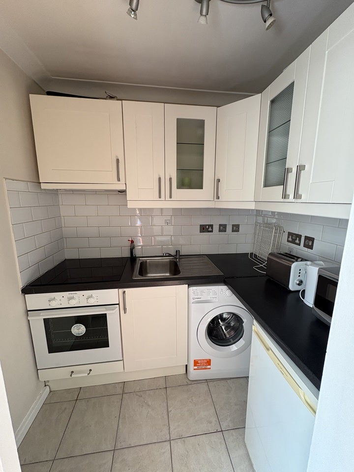 Flat Westbourne Gardens in City of Westminster