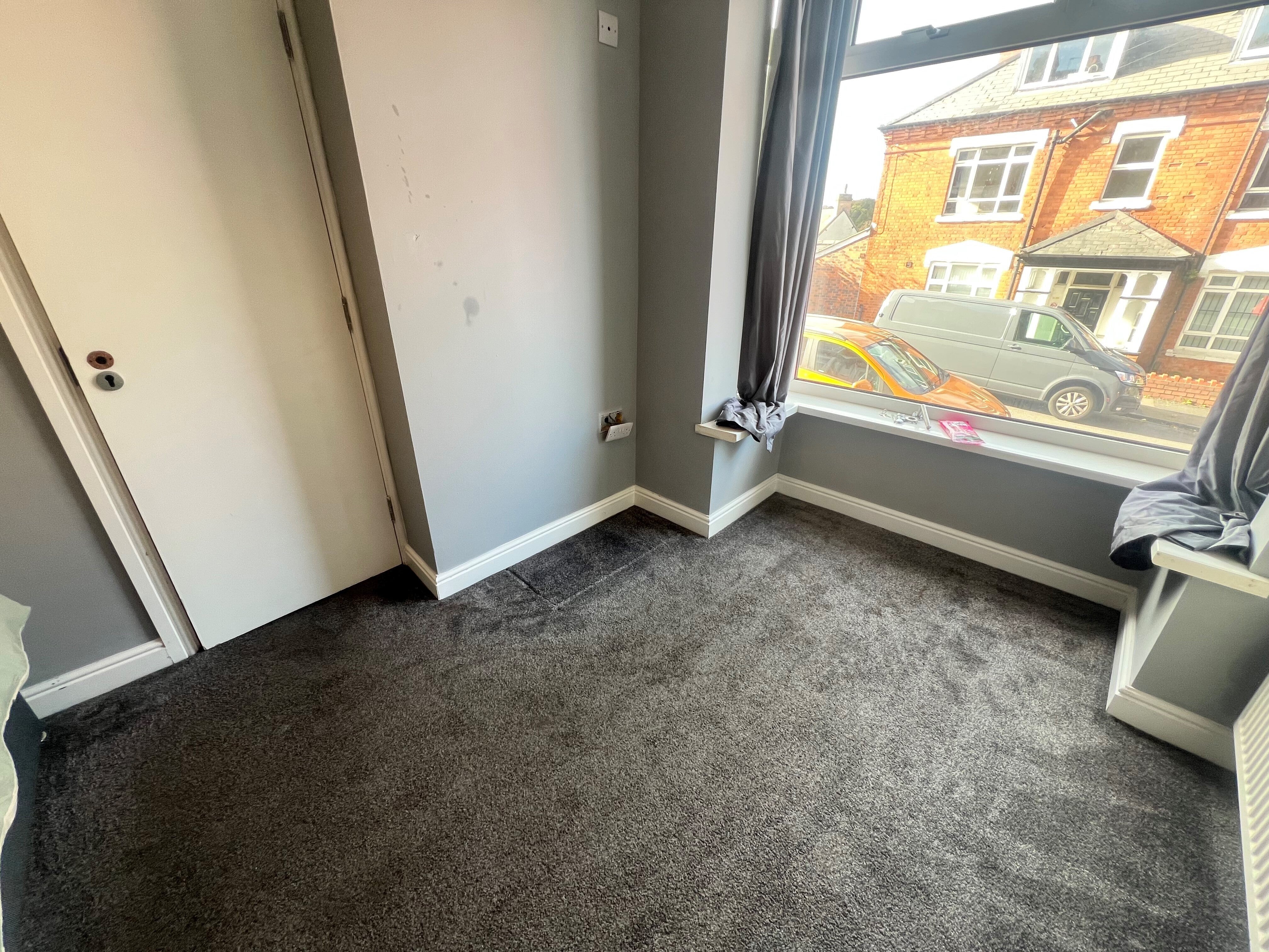 Room Oakly Road in Redditch