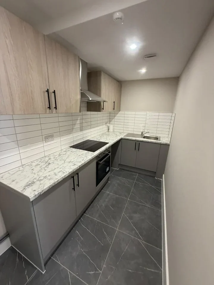 Room Amberwood Rise in Greater London