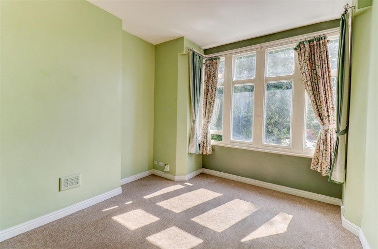 Flat Ashleigh Road in Leicester
