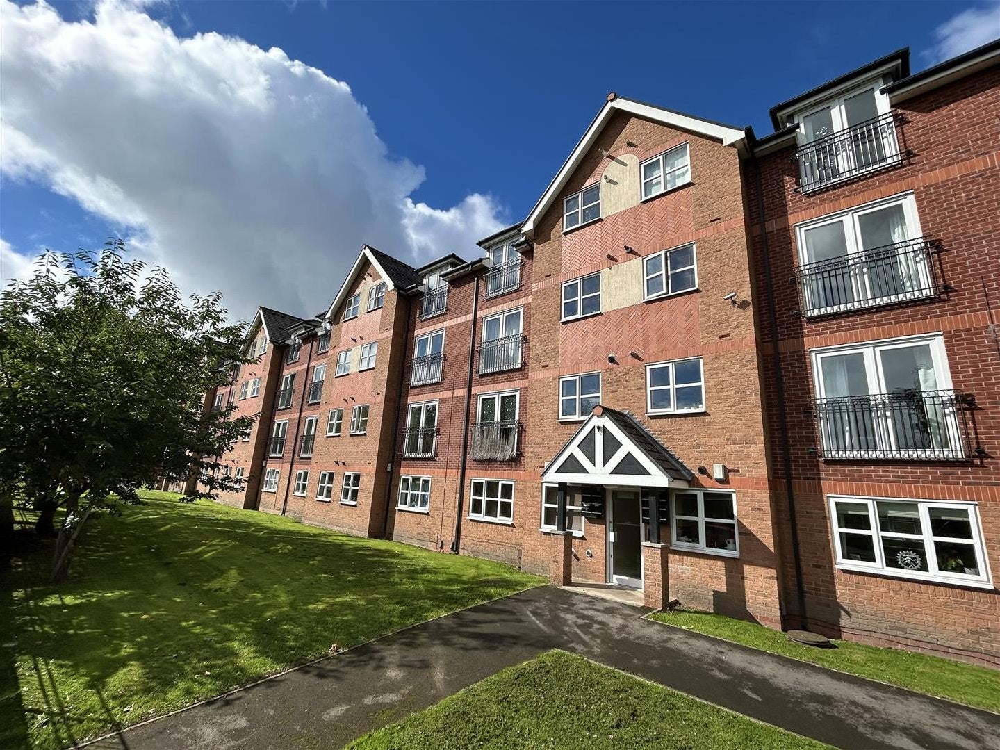 Flat Bowland Road in Manchester