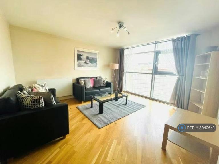 Flat Bute Terrace in Cardiff