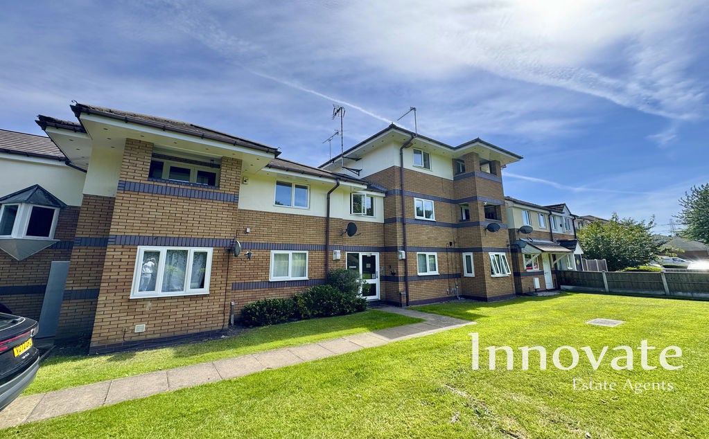 Flat Quayside Close in Sandwell