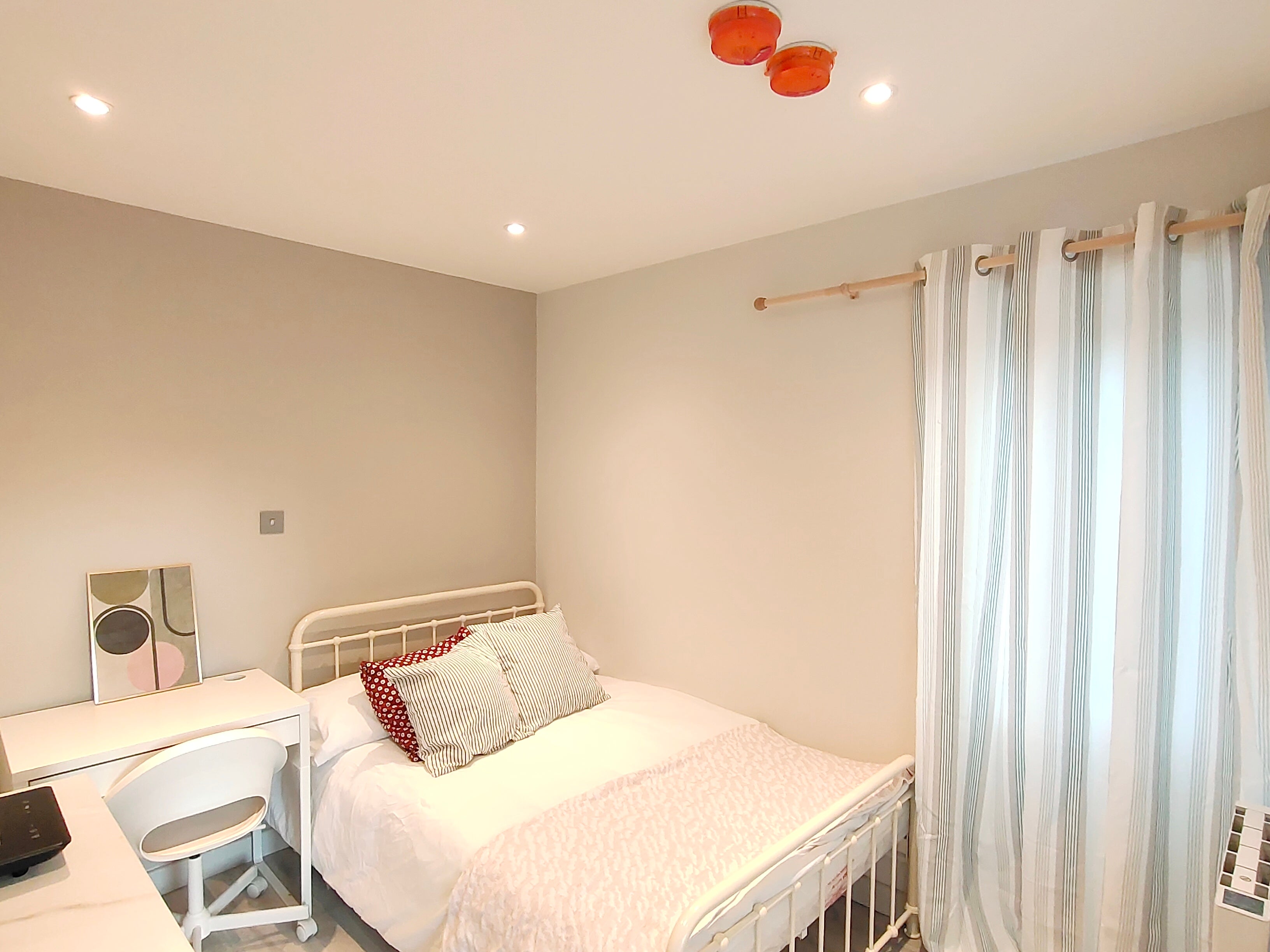 Flat Ernest Street in Greater London
