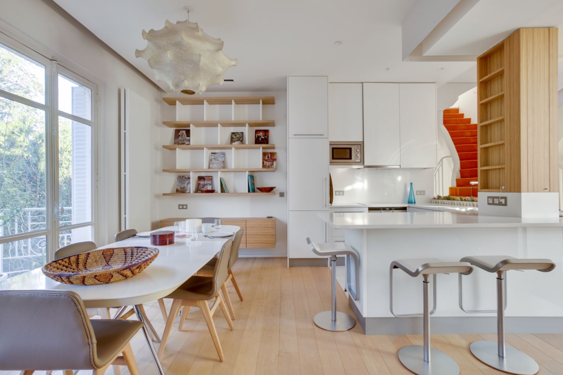 Flat Avenue Despréaux in Paris