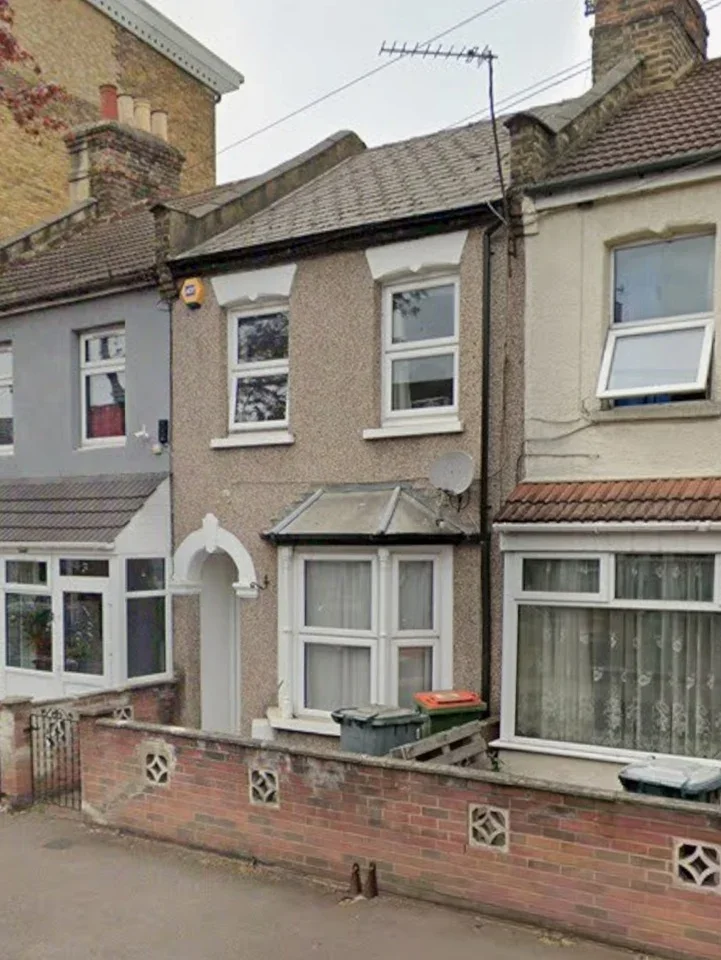 House Jedburgh Road in Greater London