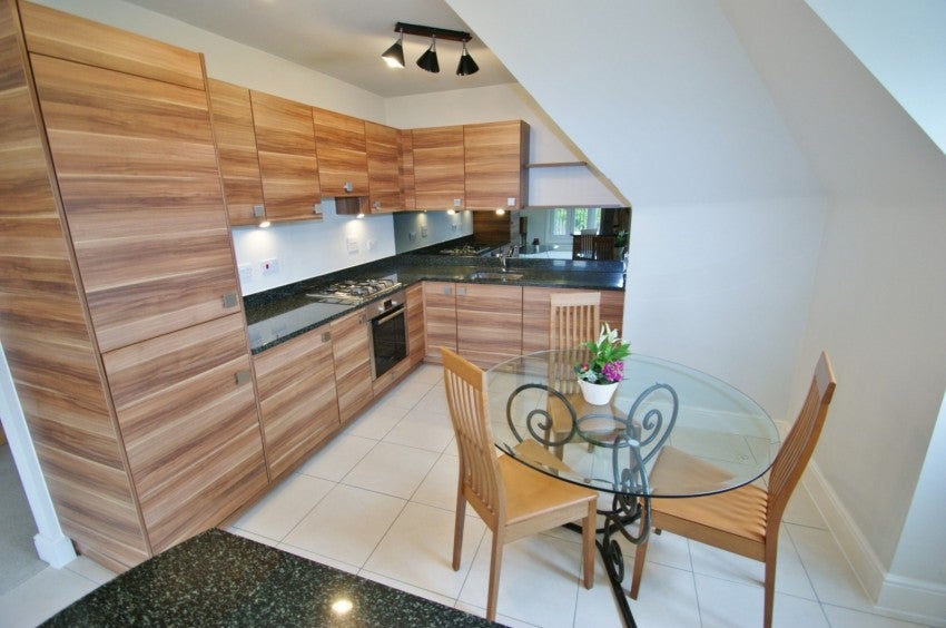 Flat Upper Meadow in Gerrards Cross