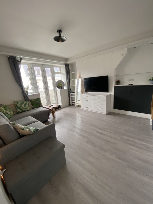 Flat Gaskin Street in Greater London