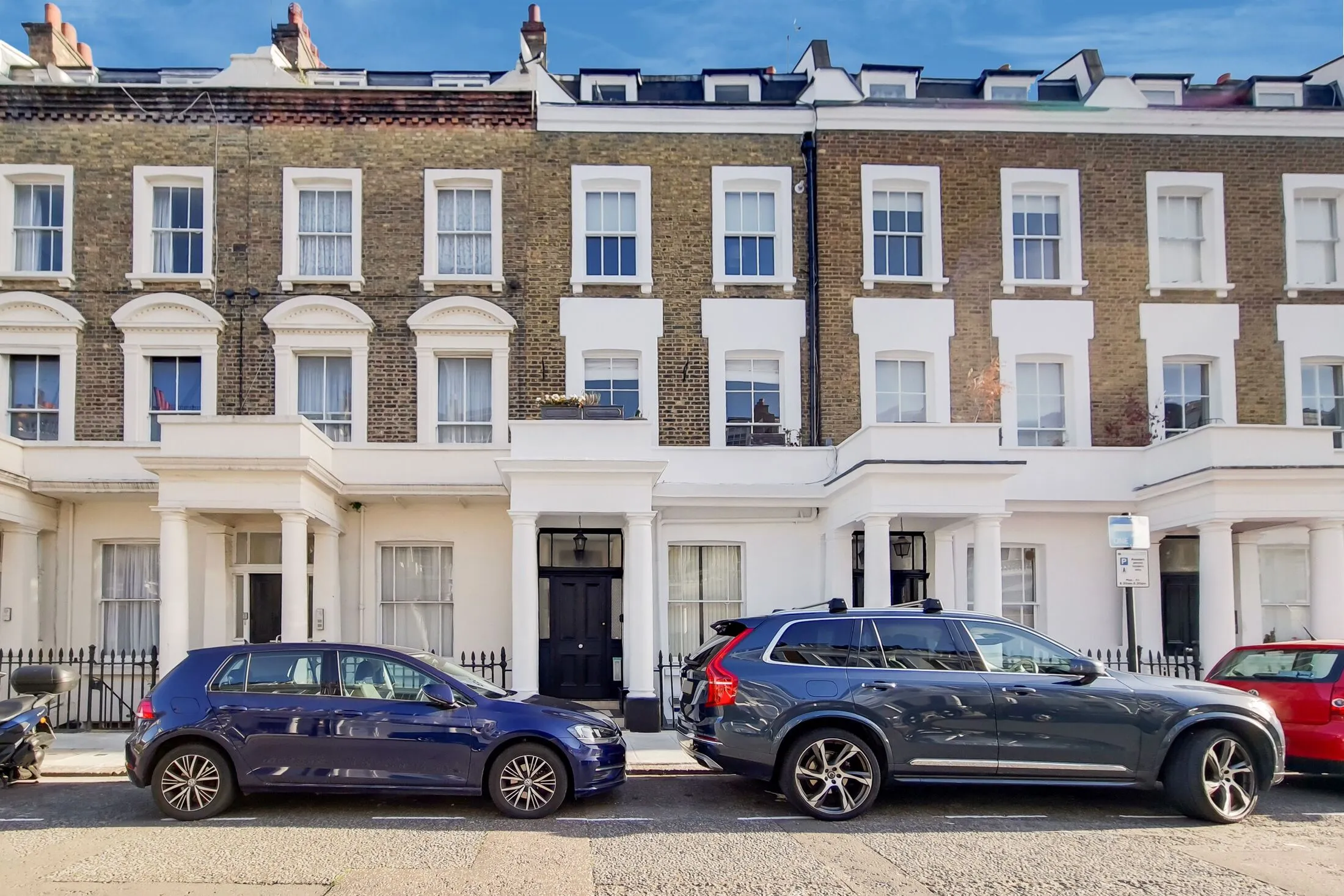 Flat Alderney Street in City of Westminster