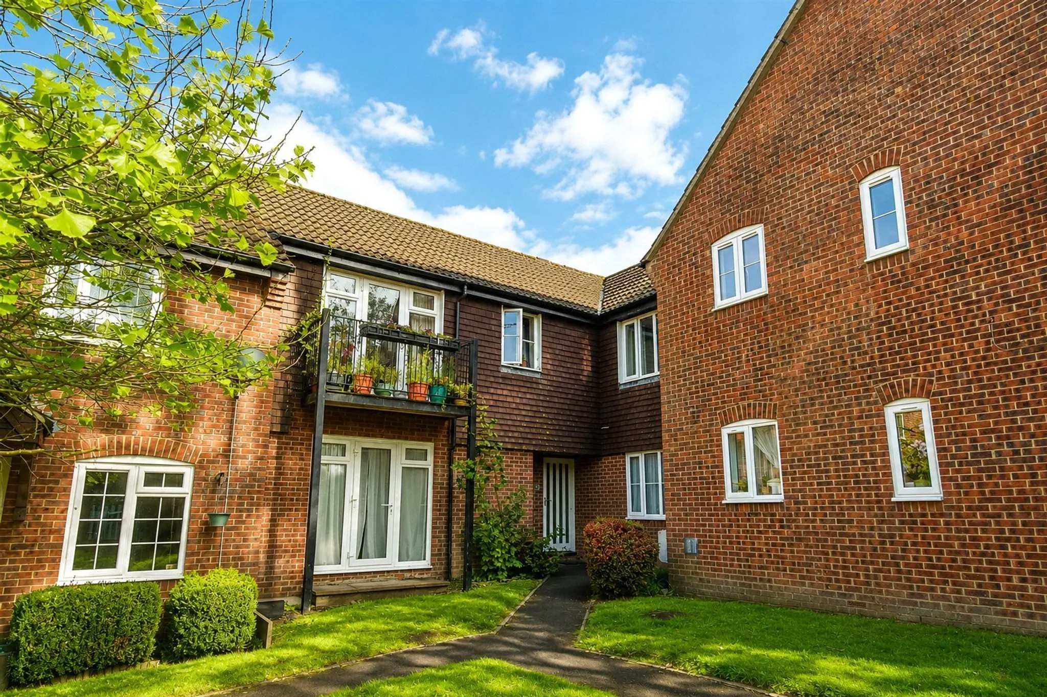 Flat Freemans Close in Hungerford