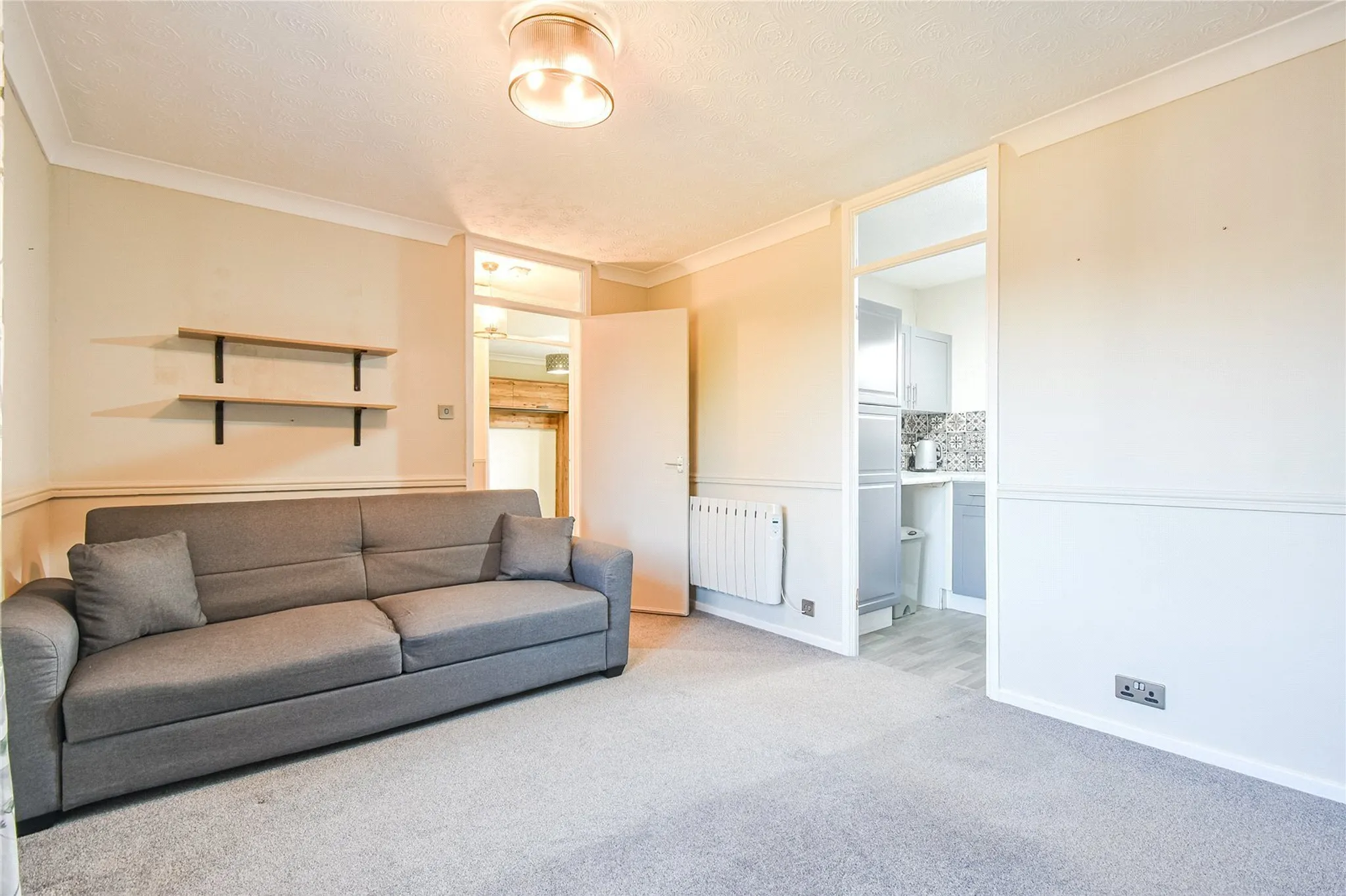 Flat Freemans Close in Hungerford