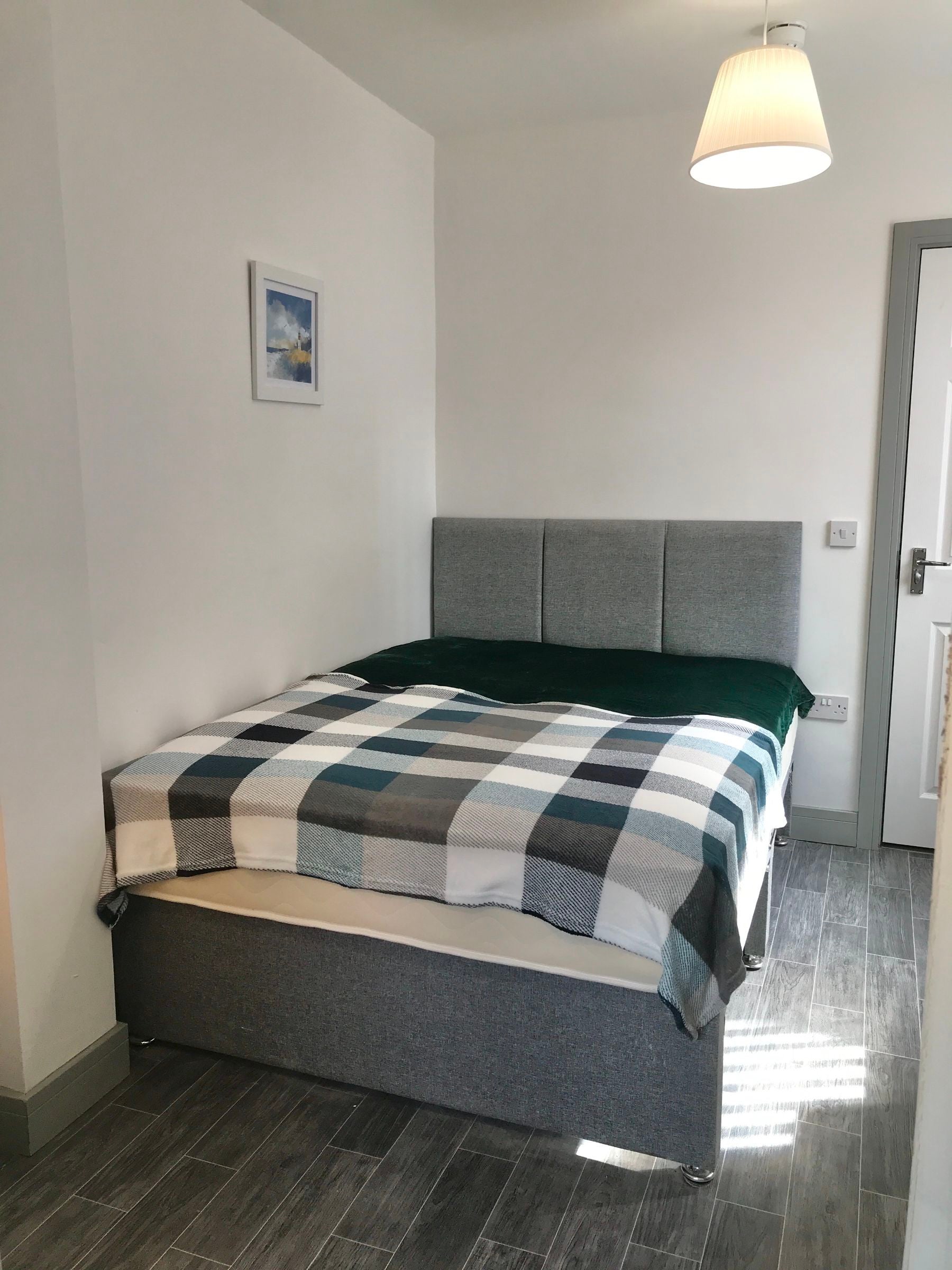 Room Walthall Street in Crewe