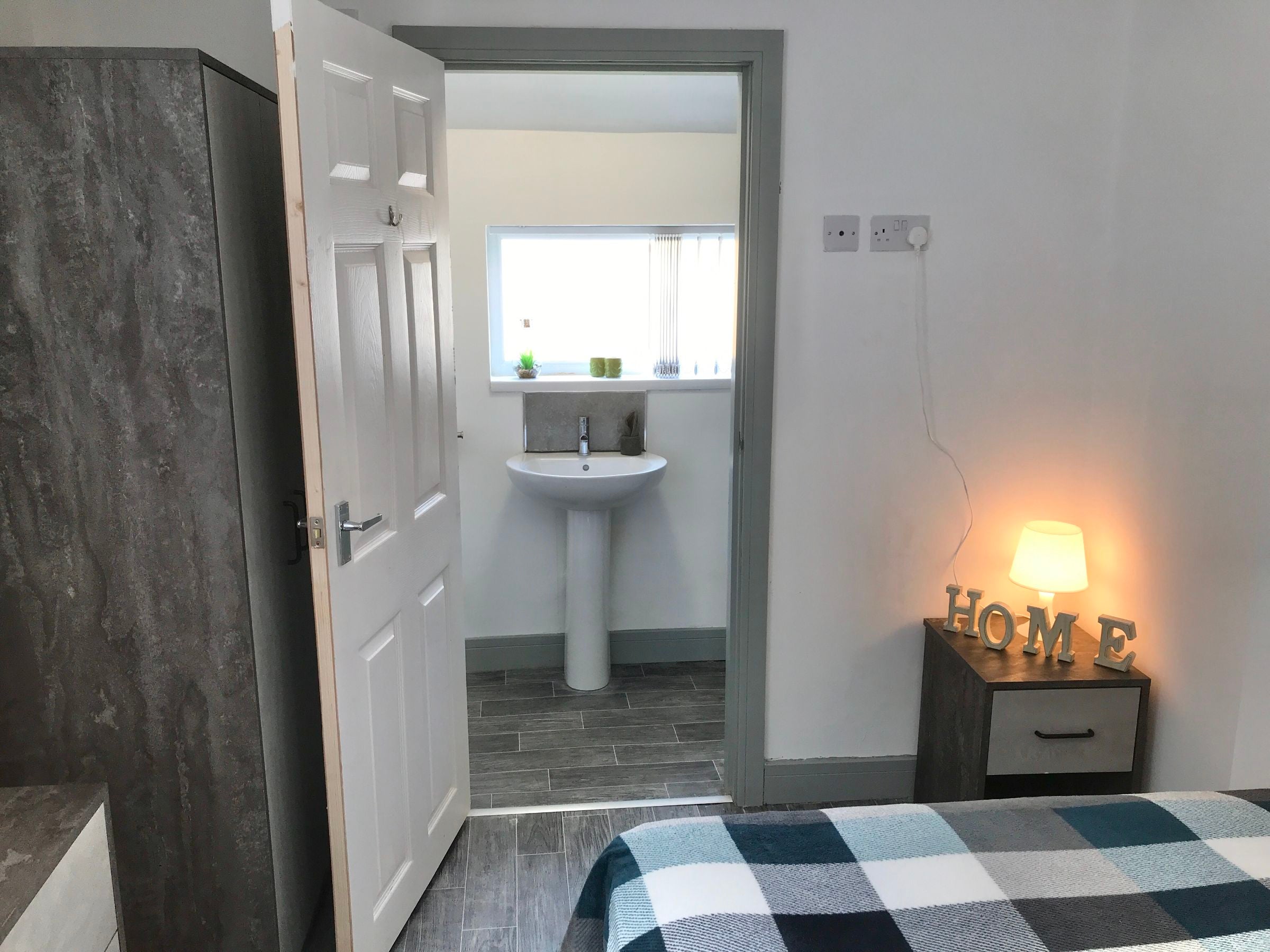 Room Walthall Street in Crewe