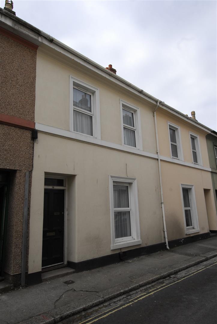 Flat Clifton Place in Plymouth