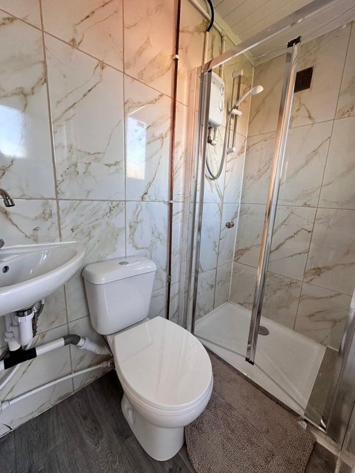 Flat Belvin Walk in Stanford-le-Hope