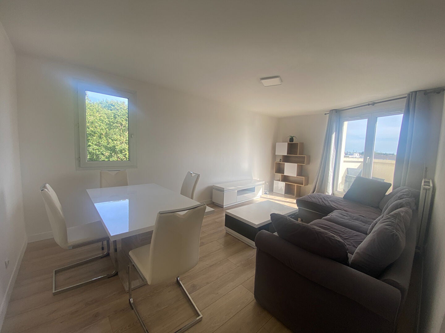 Appartement Desserte Ernest Cognacq à Évry