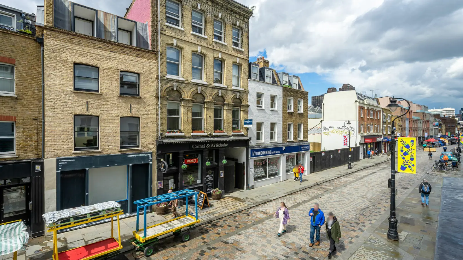 Flat Lower Marsh in Greater London
