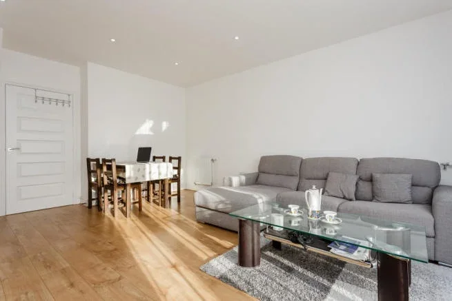 House Hunting Place in Greater London