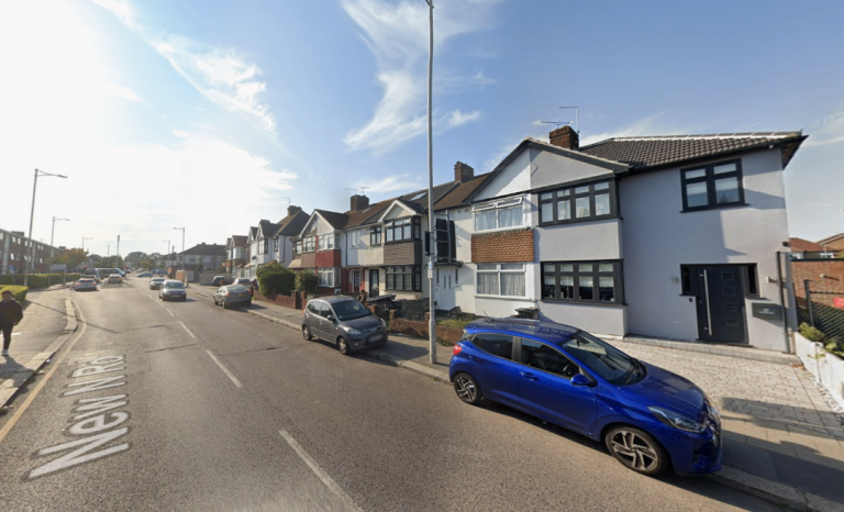 Flat New North Road in Greater London