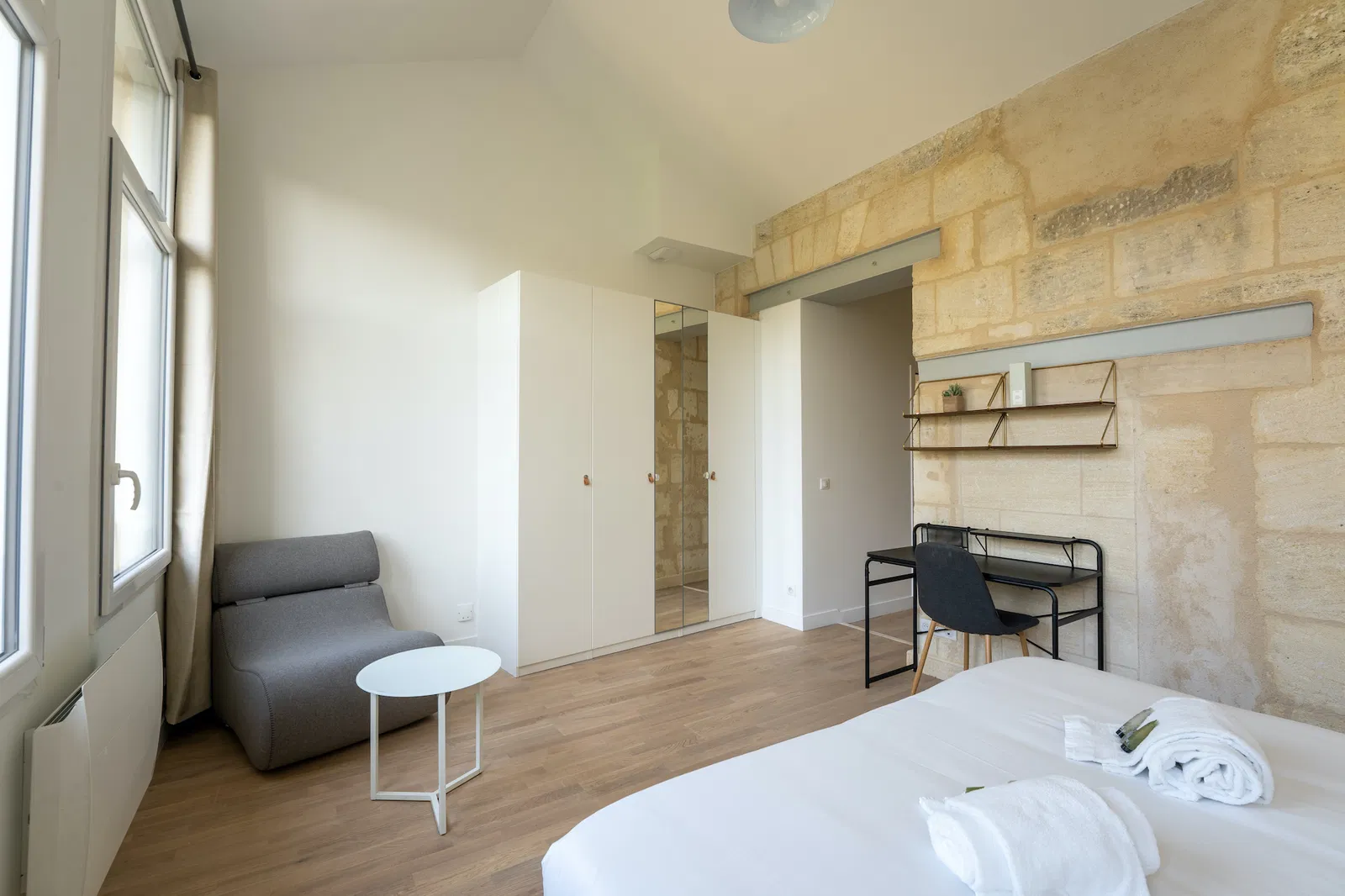 Chambre Rue Robert Caumont à Bordeaux