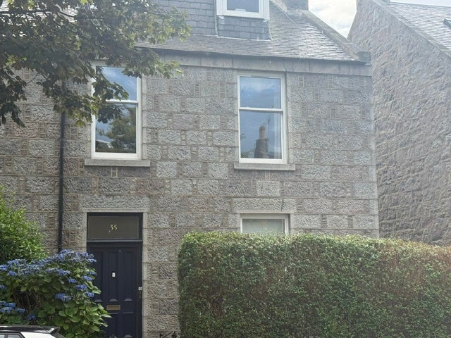 Flat Brighton Place in Aberdeen City