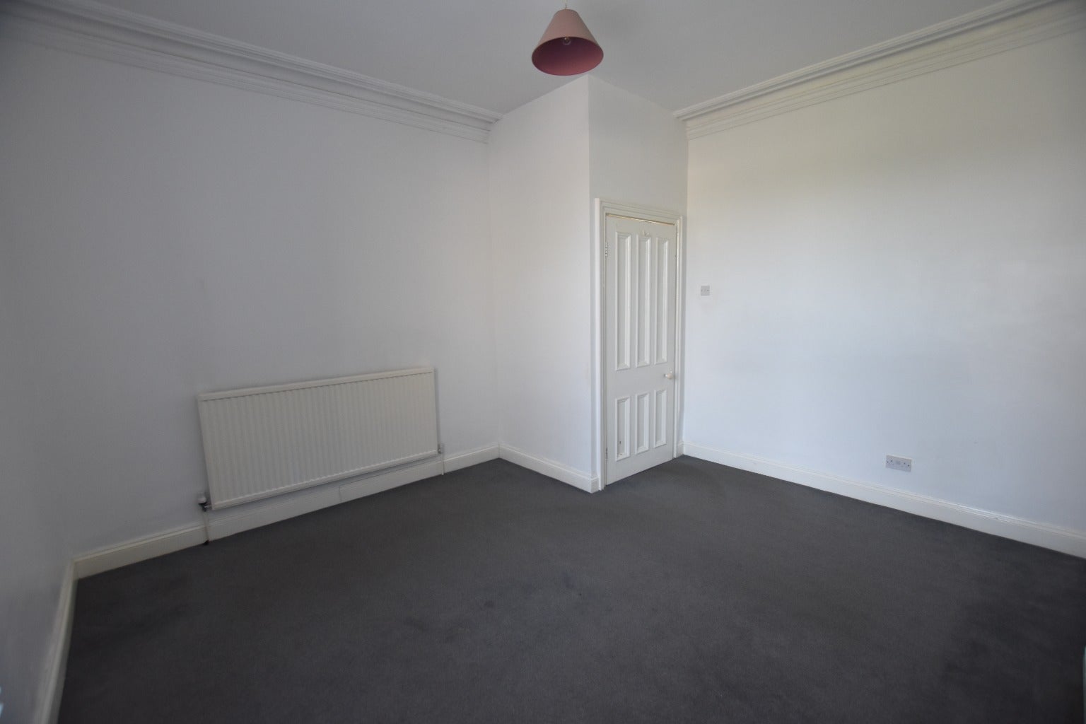 Flat Fletton Avenue in Peterborough