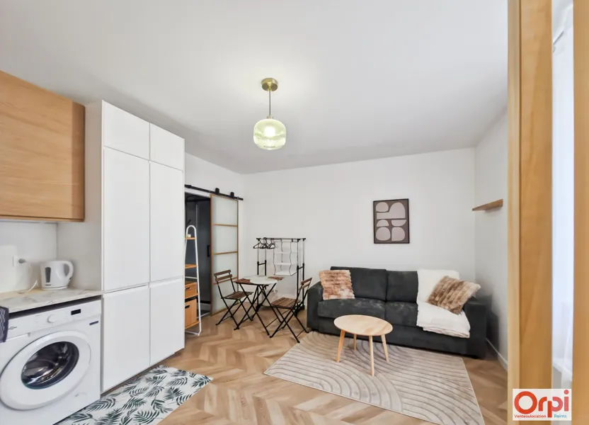 Flat Rue Anquetil in Reims