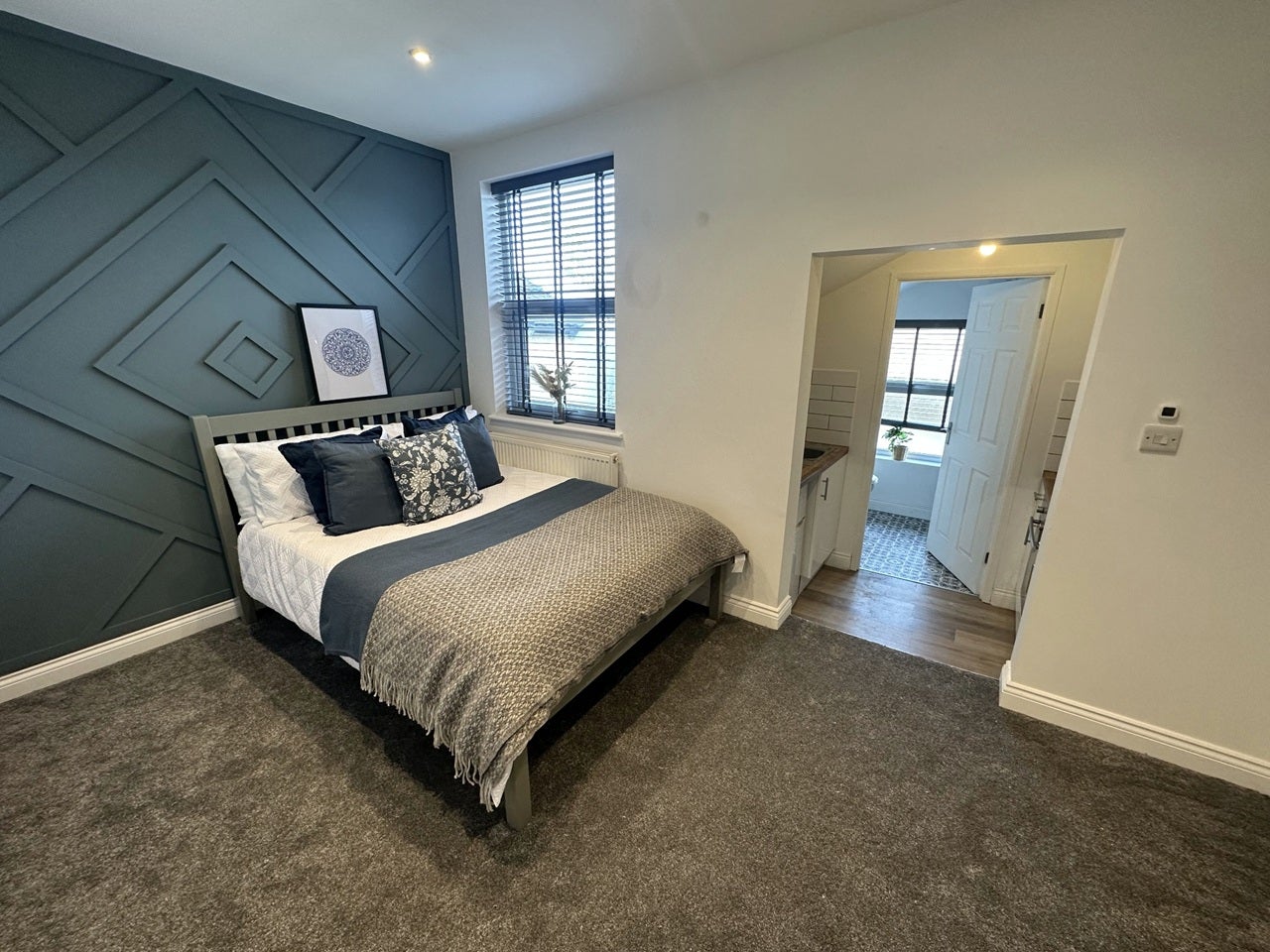 Room Buccleuch Street in Kettering
