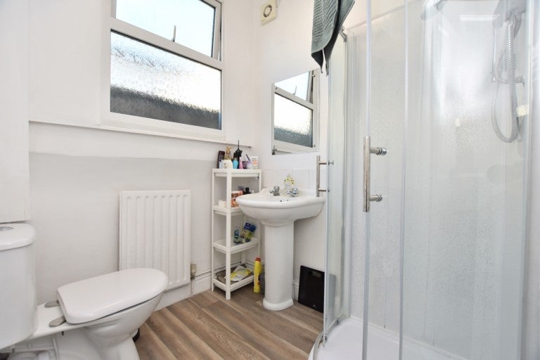 Room Whatley Road in Bristol