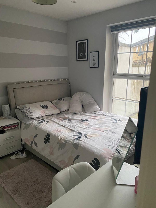 Room Reeves Road in Greater London