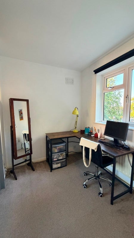Room Brandram Road in Greater London