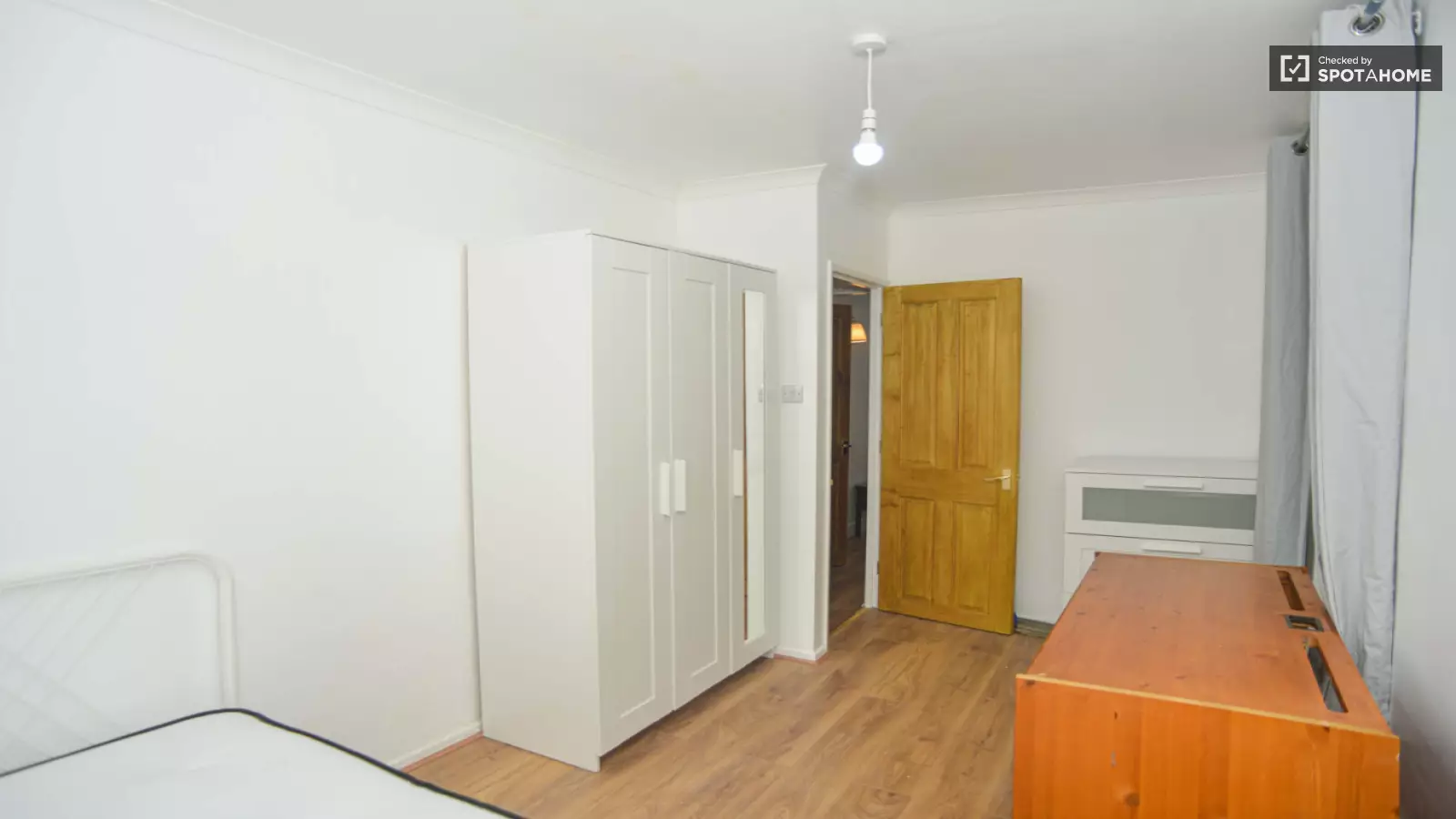 Flat Jasper Walk in Greater London