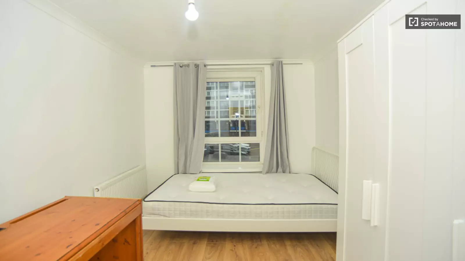 Flat Jasper Walk in Greater London