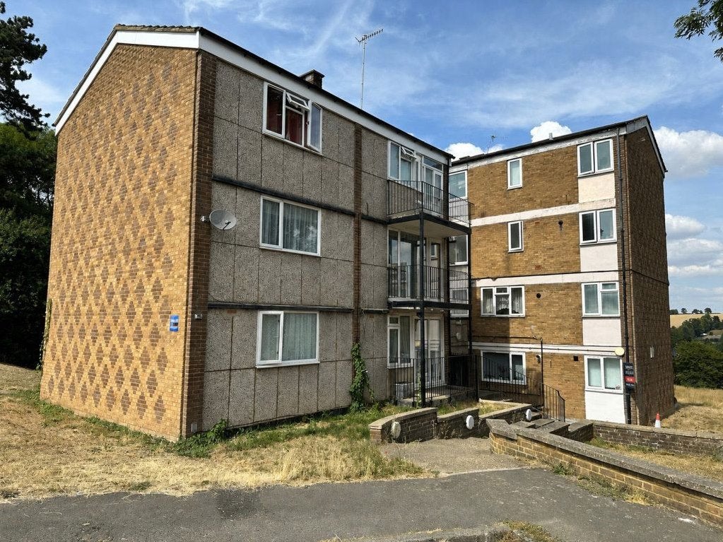 Flat Wood View in Hemel Hempstead