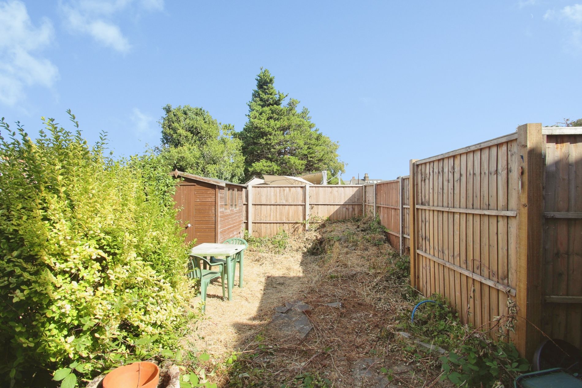 Flat Star Road in Greater London