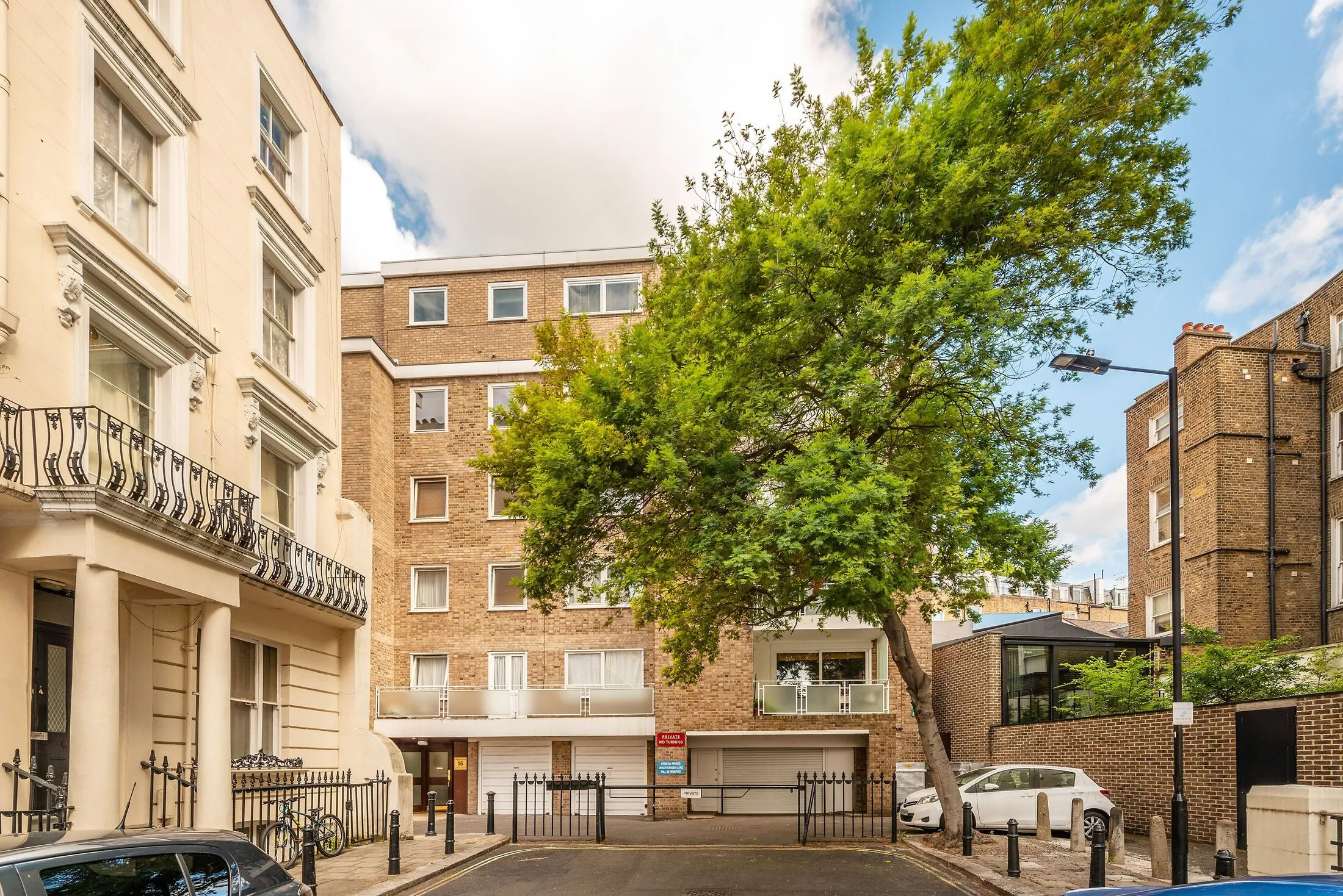 Flat Newton Road in City of Westminster