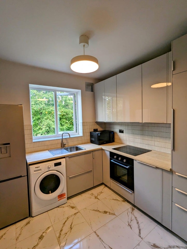 Flat Dunford Road in Greater London