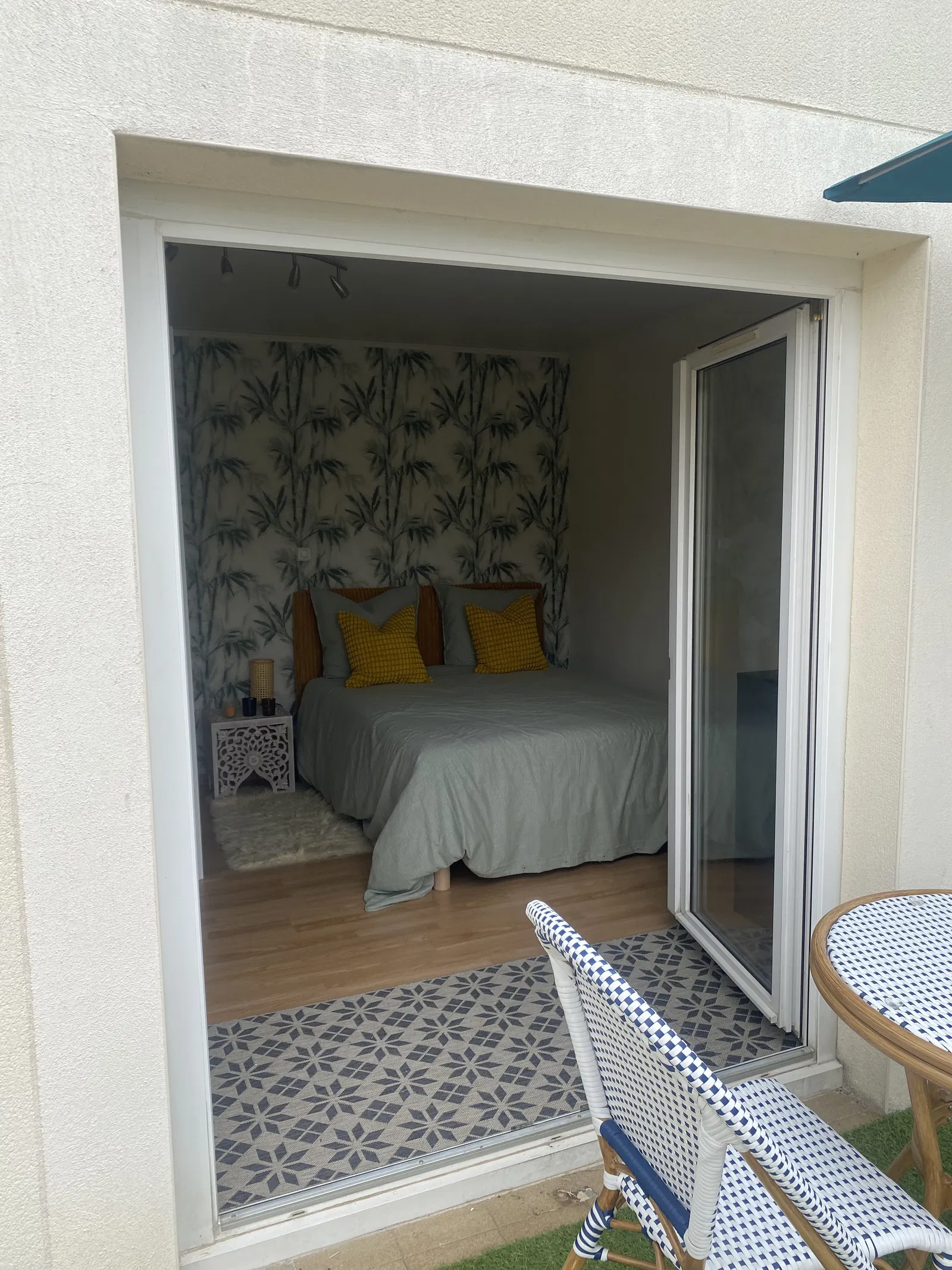 Room Avenue des Écoles in Tremblay-en-France