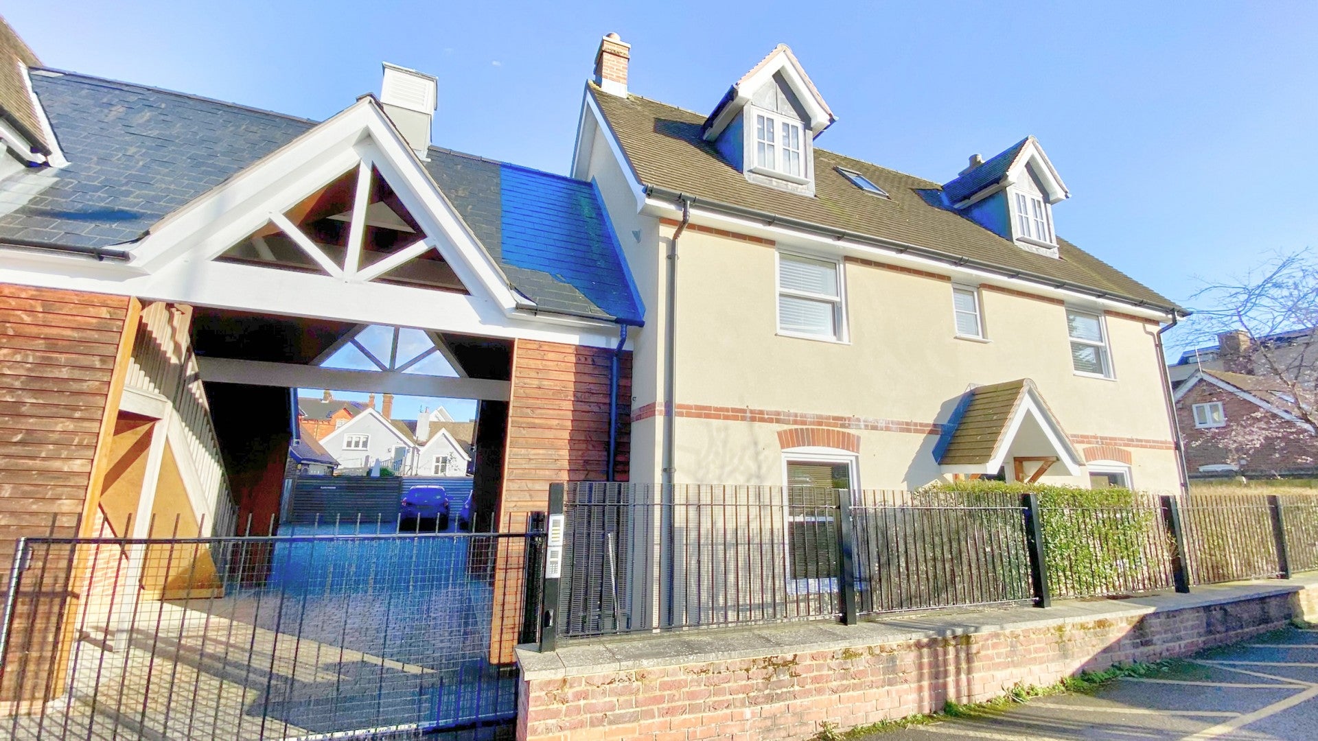 Flat Lavant Street in East Hampshire