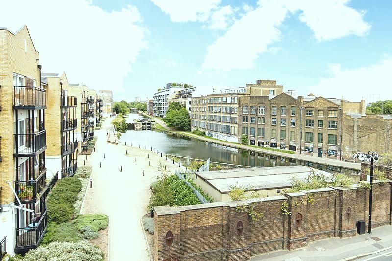 Flat Ben Jonson Road in Greater London
