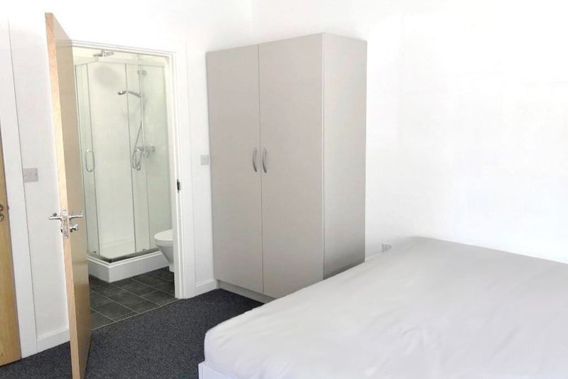 Room Albert Terrace Road in Sheffield