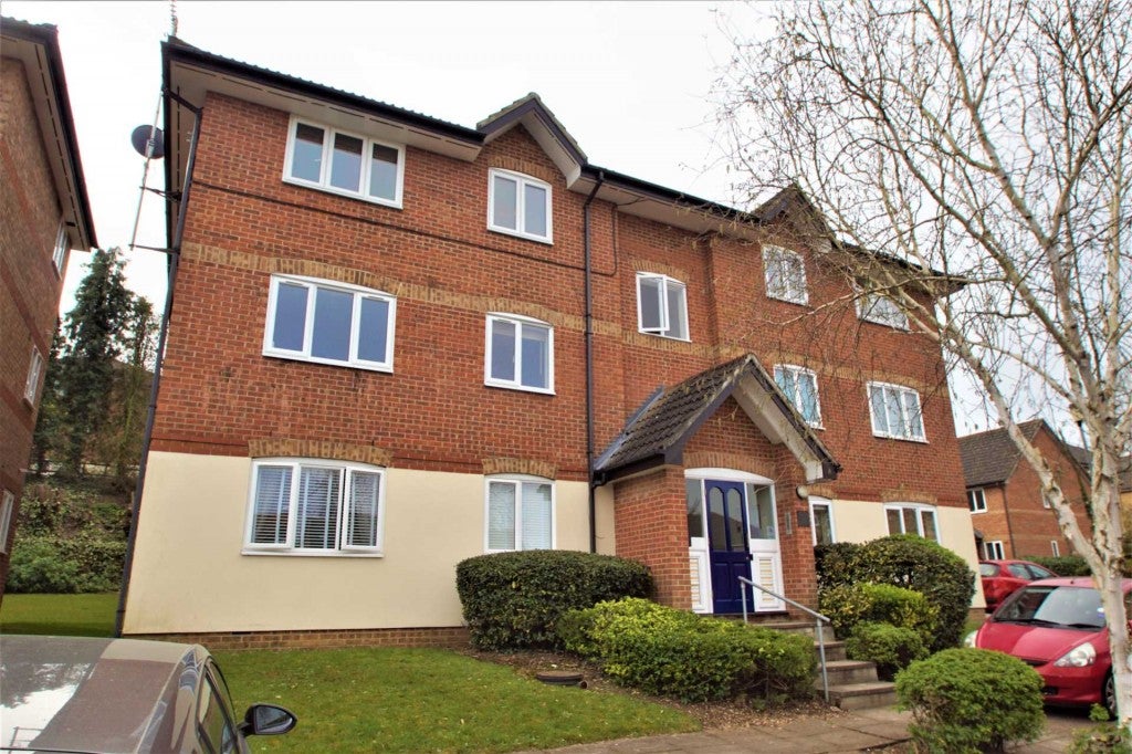 Flat Fallow Rise in East Hertfordshire