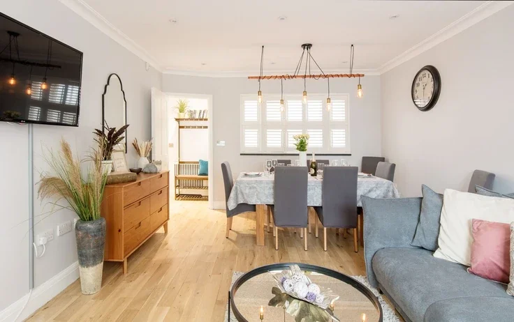 House Eastbourne Mews in City of Westminster